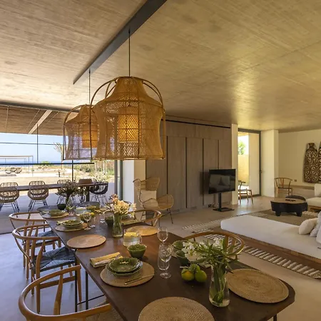 Isulatravel - Calamare Villa Avola
