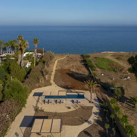 Isulatravel - Calamare Villa